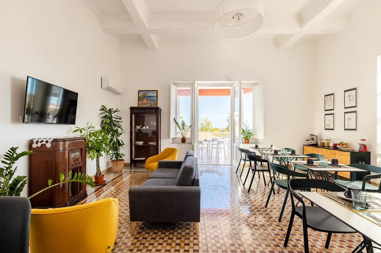 Bed & Breakfast Villa Edera Rental Room Santa Flavia Italy